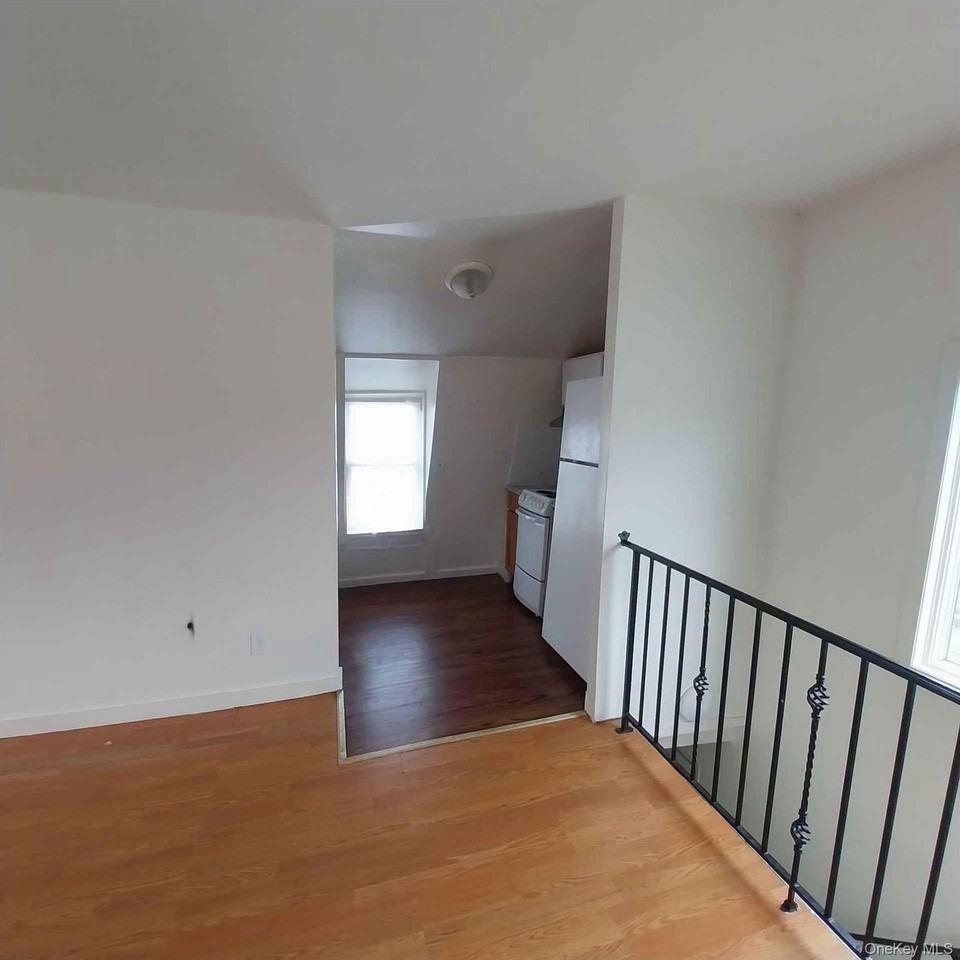 429 Guy Lombardo Ave #B - Photo 4 of 15