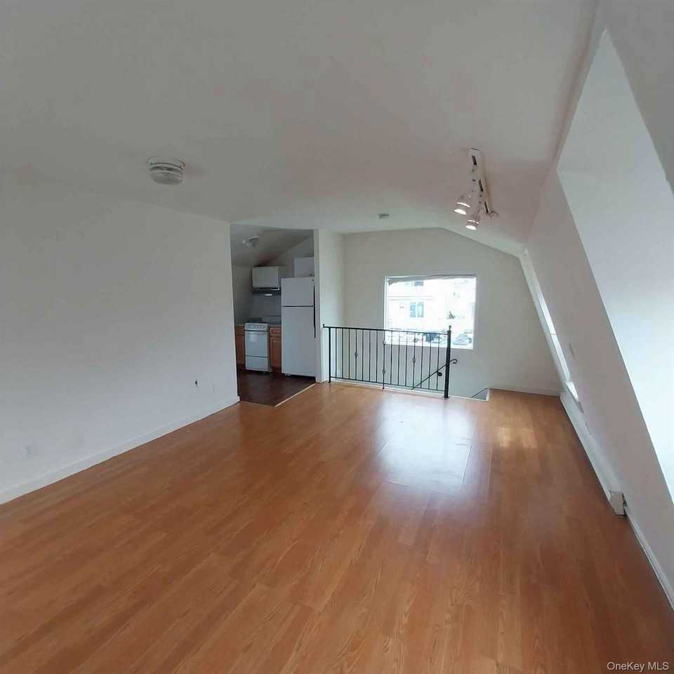 429 Guy Lombardo Ave #B - Photo 7 of 15
