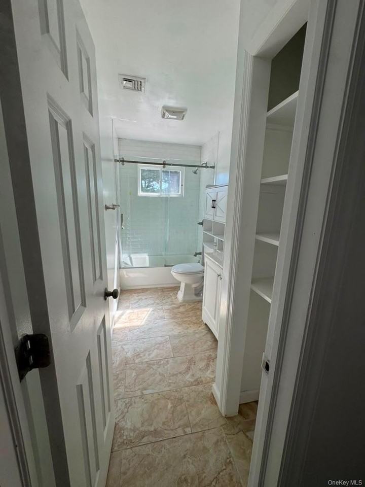 10 Dartmouth Dr - Photo 3 of 8