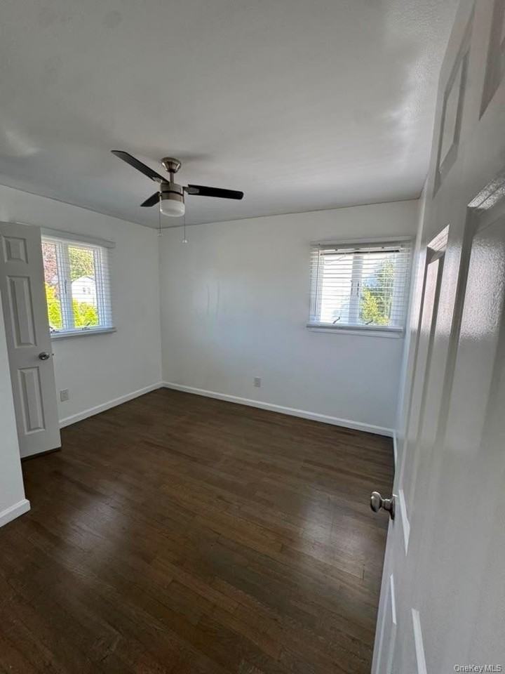 10 Dartmouth Dr - Photo 4 of 8