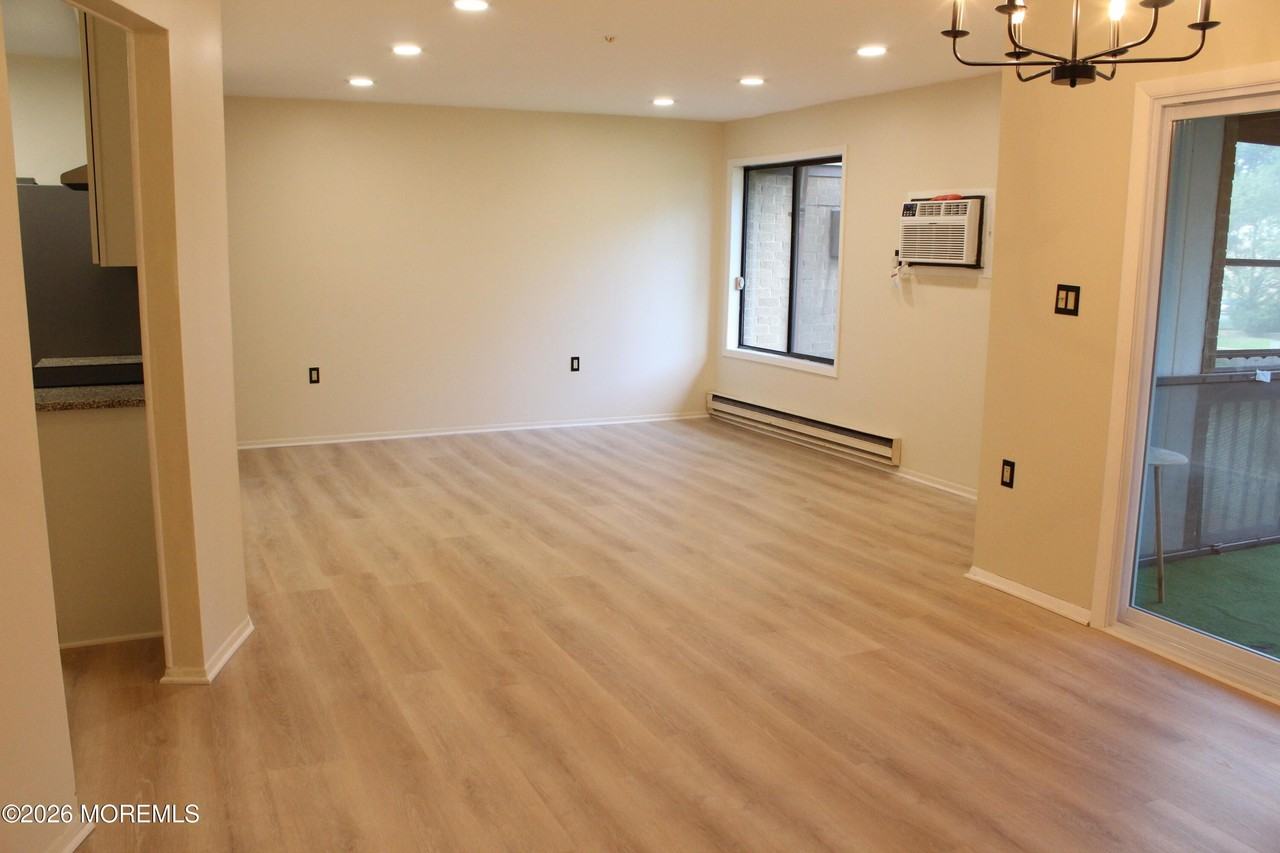 7 Pine Cluster Cir #J - Photo 7 of 17