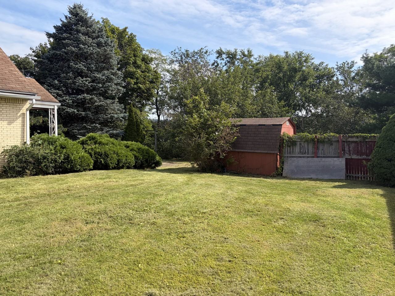 609 Garfield Ave - Photo 4 of 25