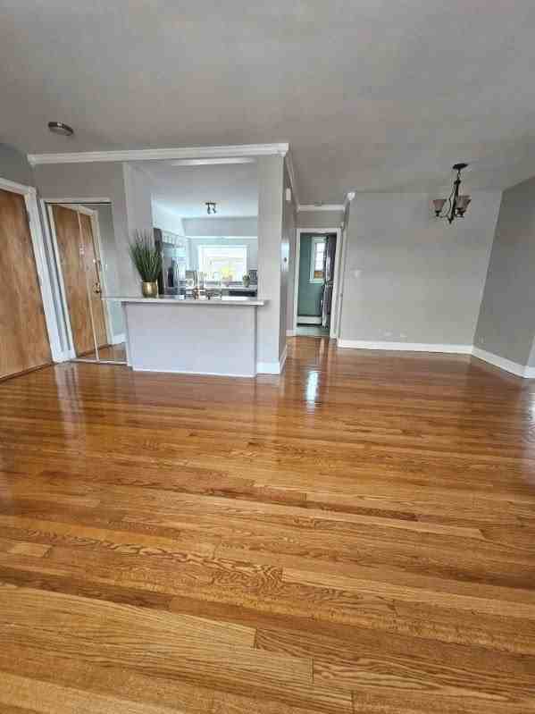 7526 N Ridge Blvd #3W - Photo 3 of 11