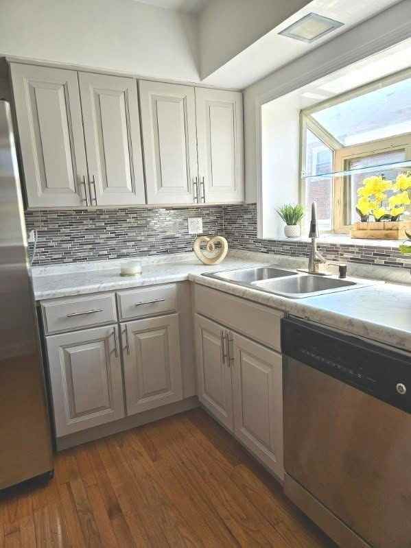 7526 N Ridge Blvd #3W - Photo 7 of 11