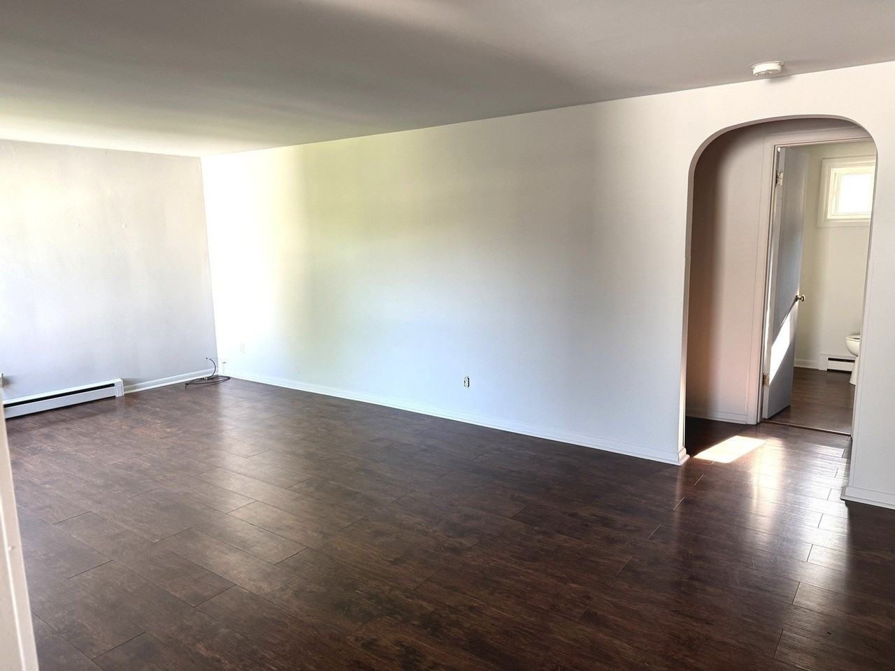 225 Panama Ave - Photo 4 of 10