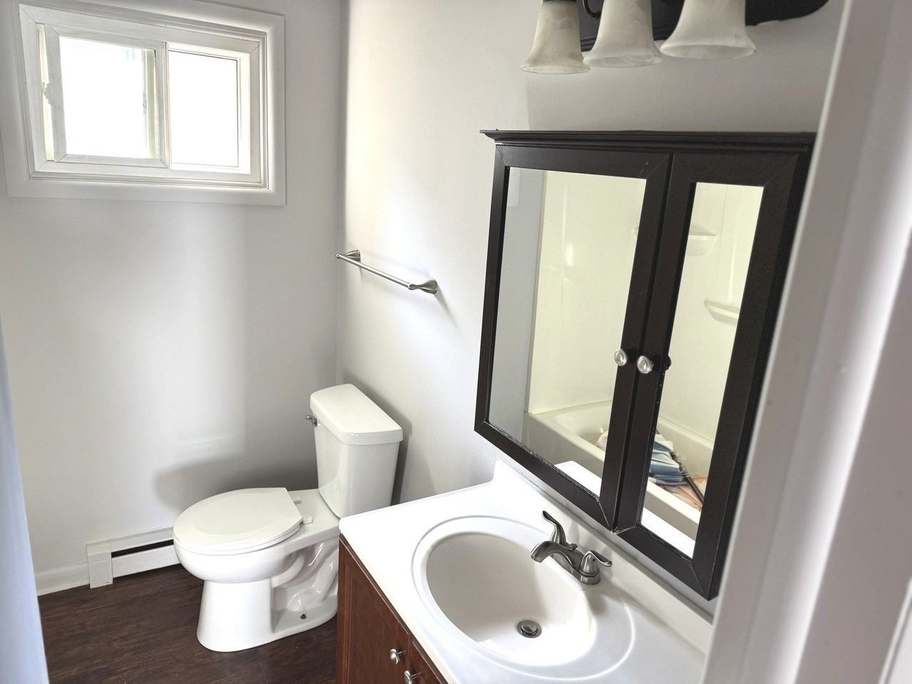 225 Panama Ave - Photo 6 of 10