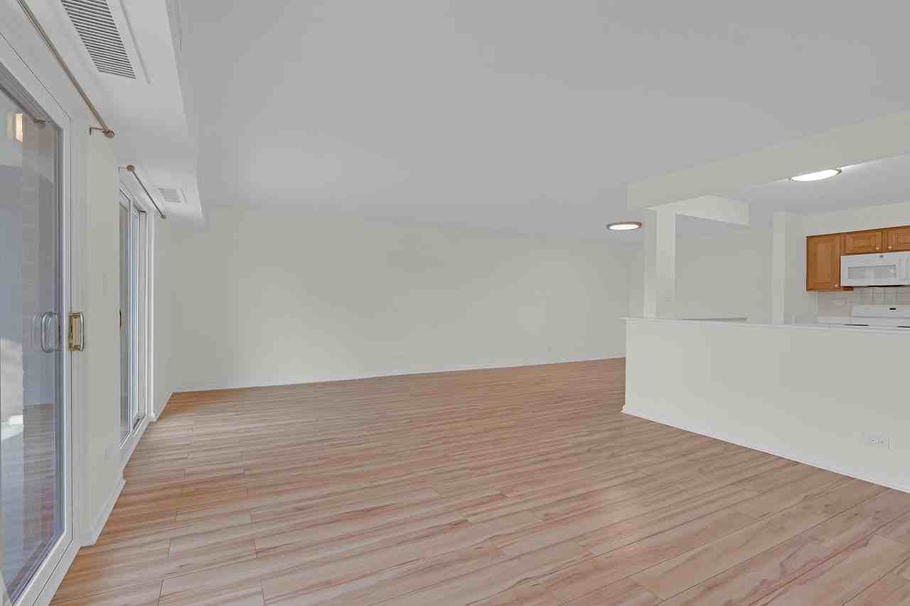 1415 E Central Rd #305A - Photo 4 of 18