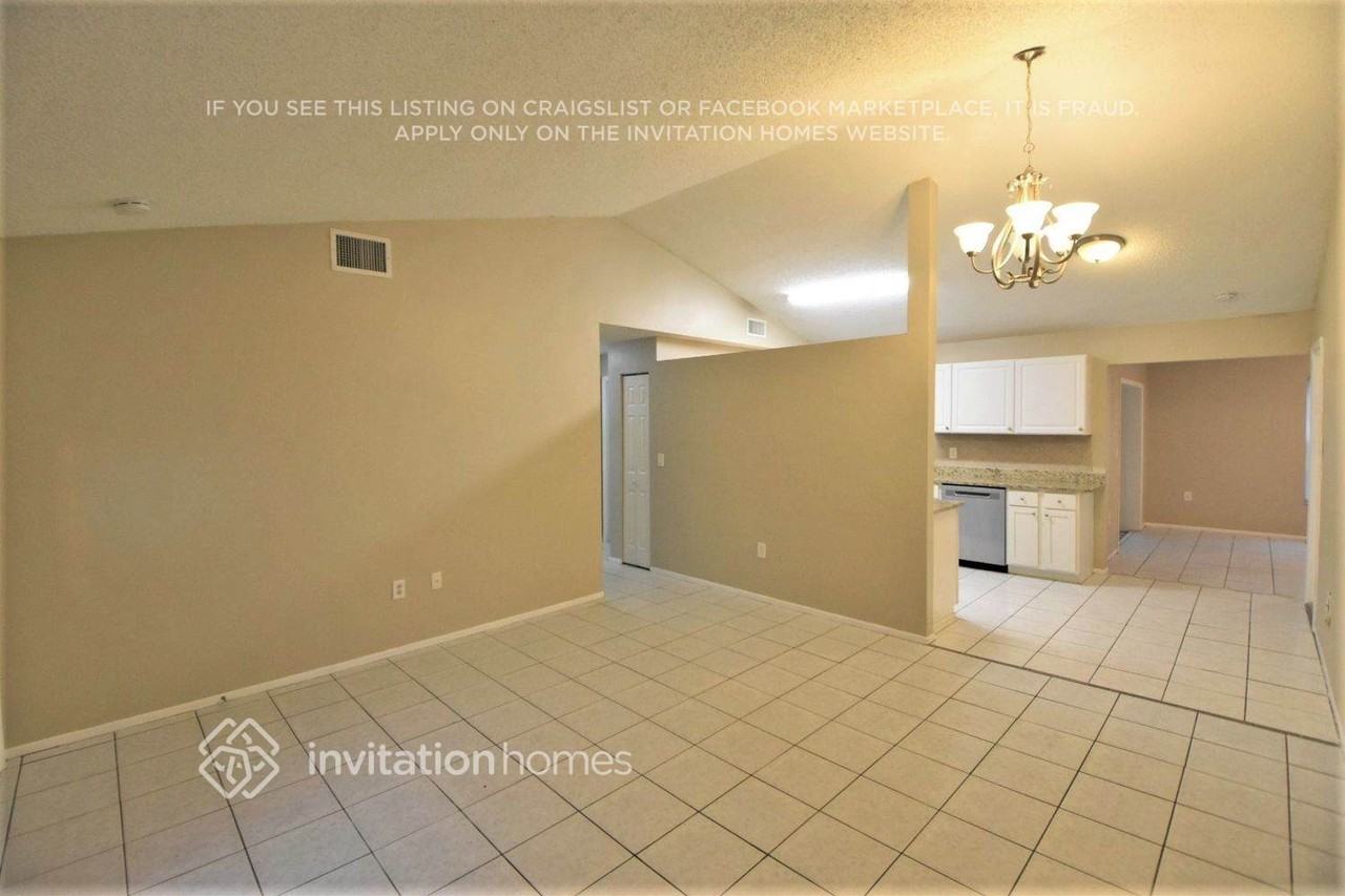 7839 Putnam Cir - Photo 6 of 20