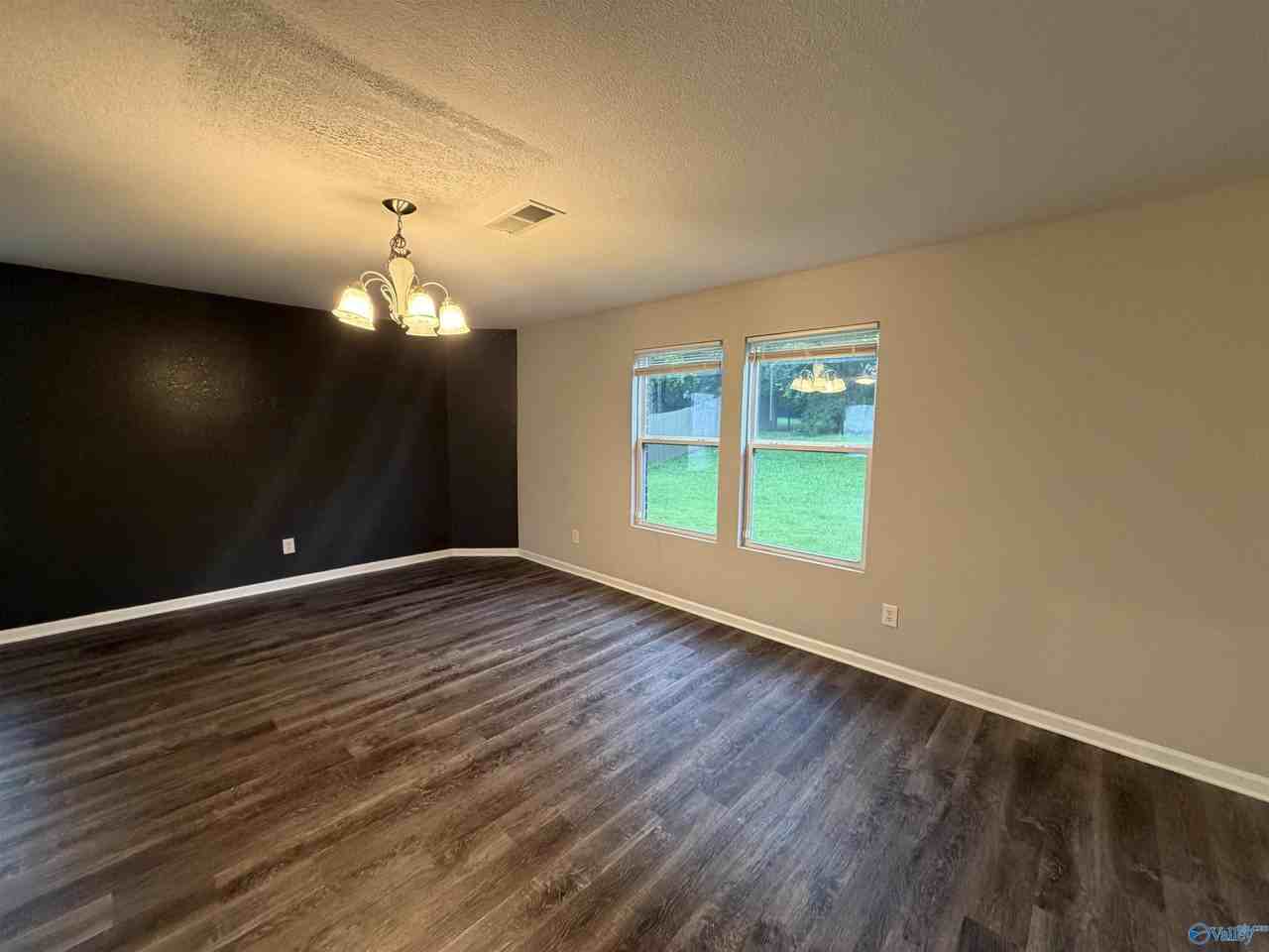 354 Jasmine Dr - Photo 3 of 23