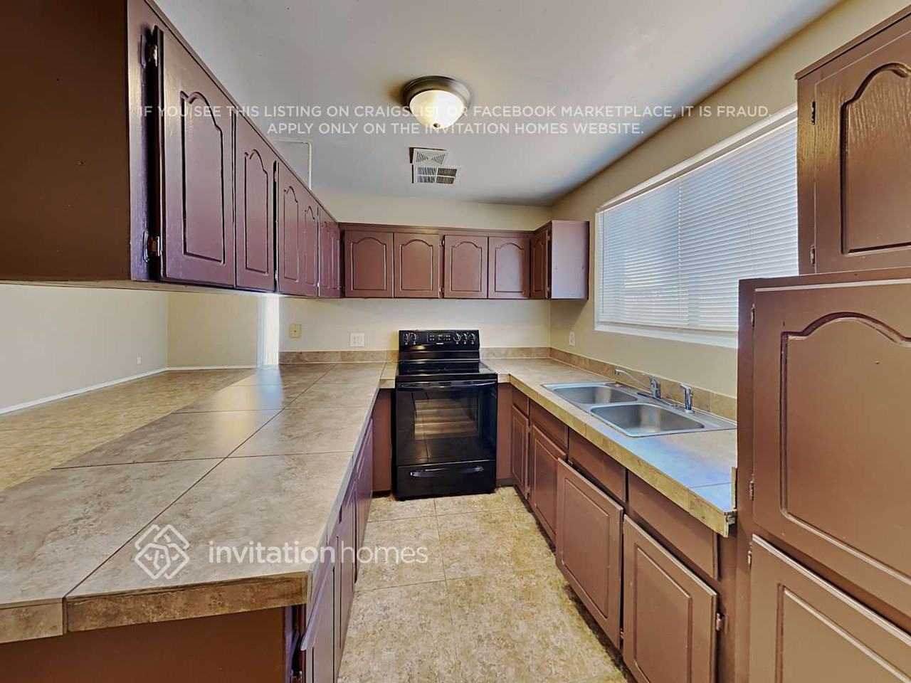 5849 N 62nd Dr - Photo 6 of 18