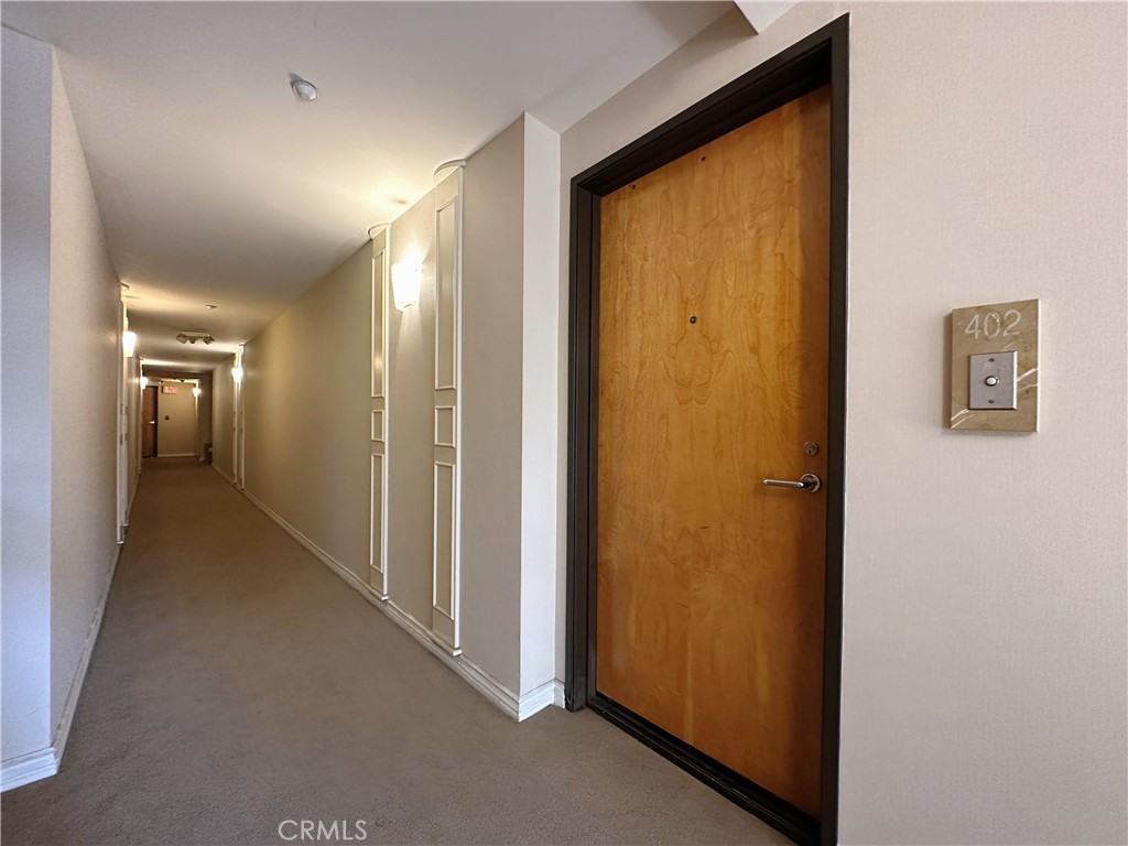 320 S Willaman Dr Apt 402 - Photo 4 of 29