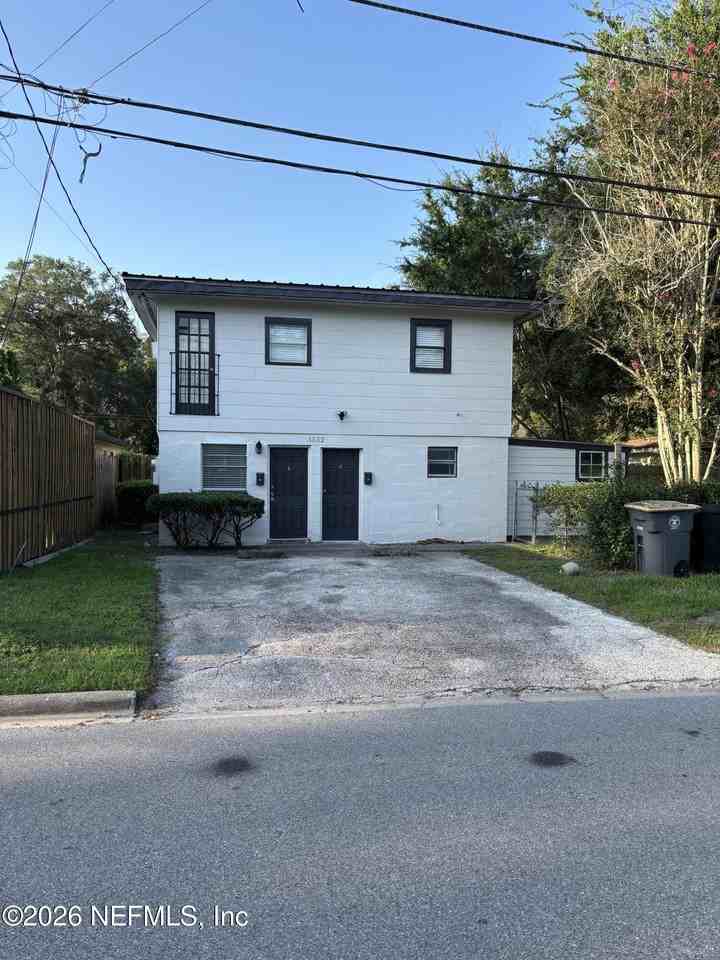 3552 College St #AB - Photo 2 of 12
