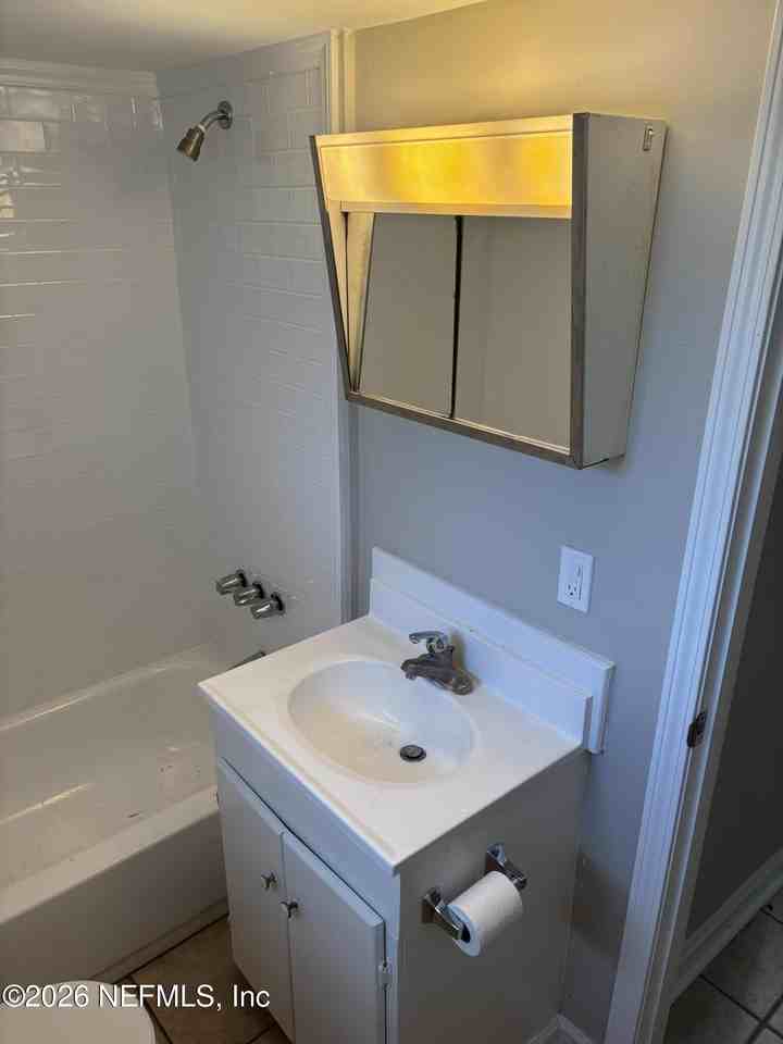 3552 College St #AB - Photo 5 of 12