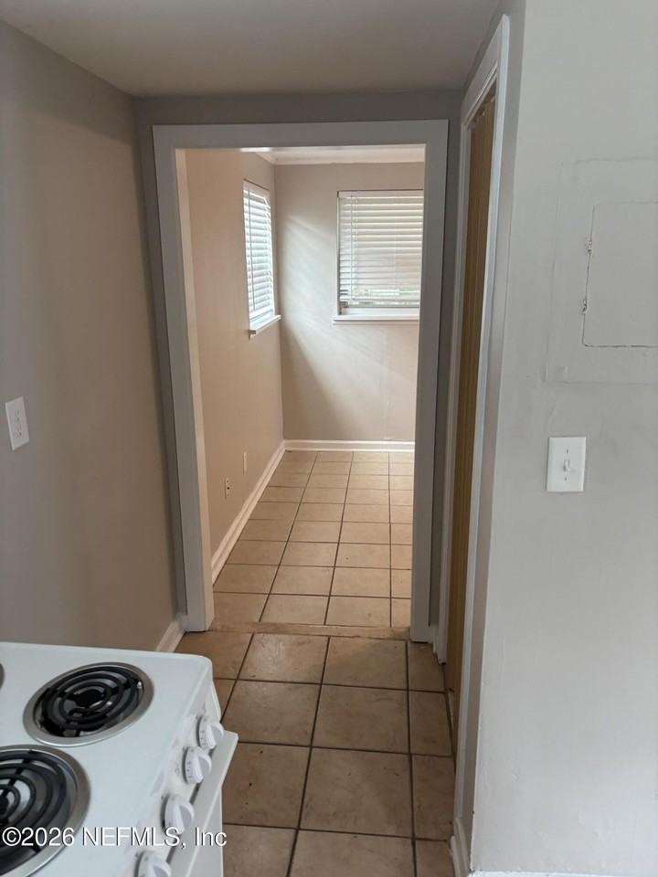 3552 College St #AB - Photo 6 of 12