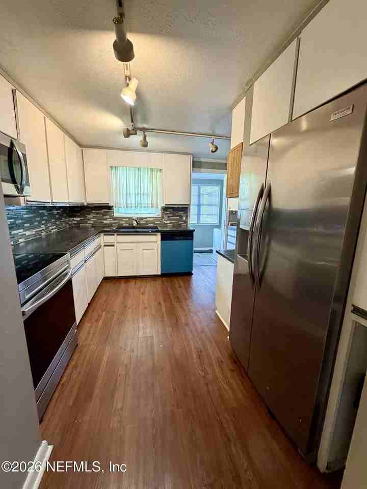 5143 Camellia Cir S - Photo 6 of 19