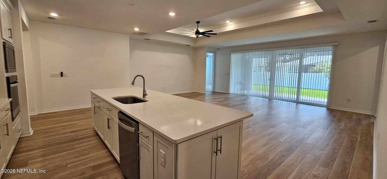 12272 Parkland View Ln - Photo 4 of 28