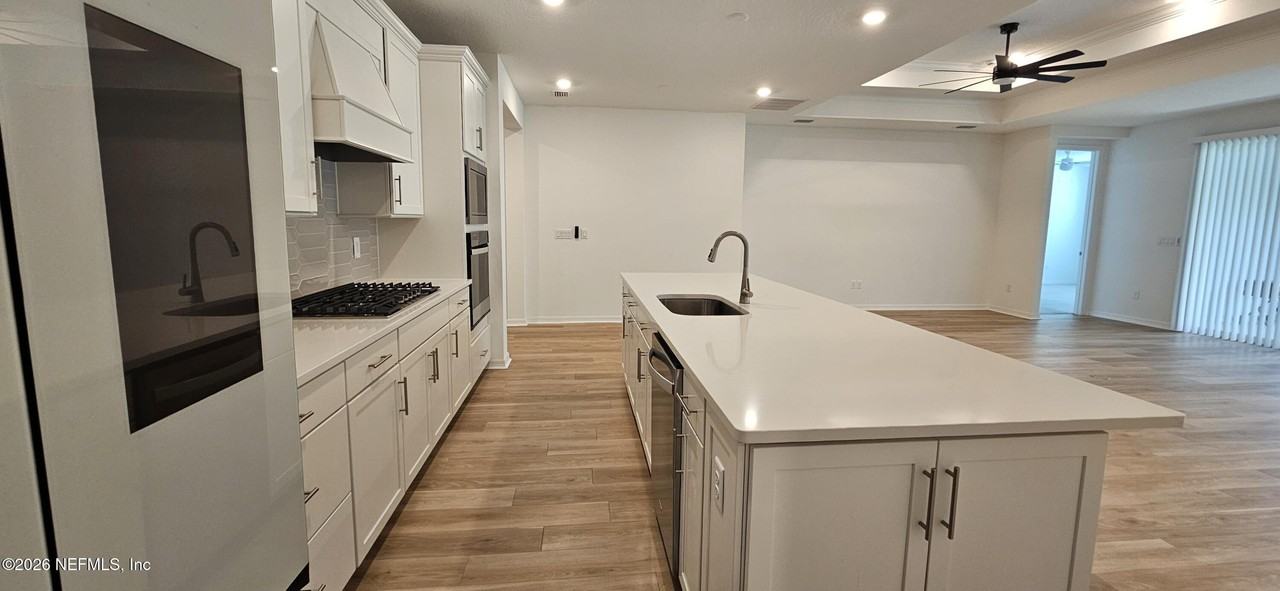 12272 Parkland View Ln - Photo 7 of 28