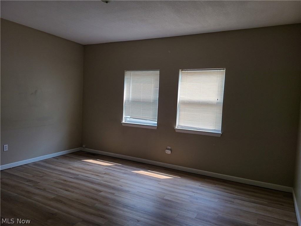628 Sumner St #DOWN - Photo 6 of 26