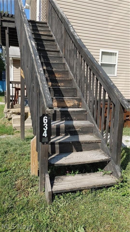 634 Sumner St #UP - Photo 2 of 32