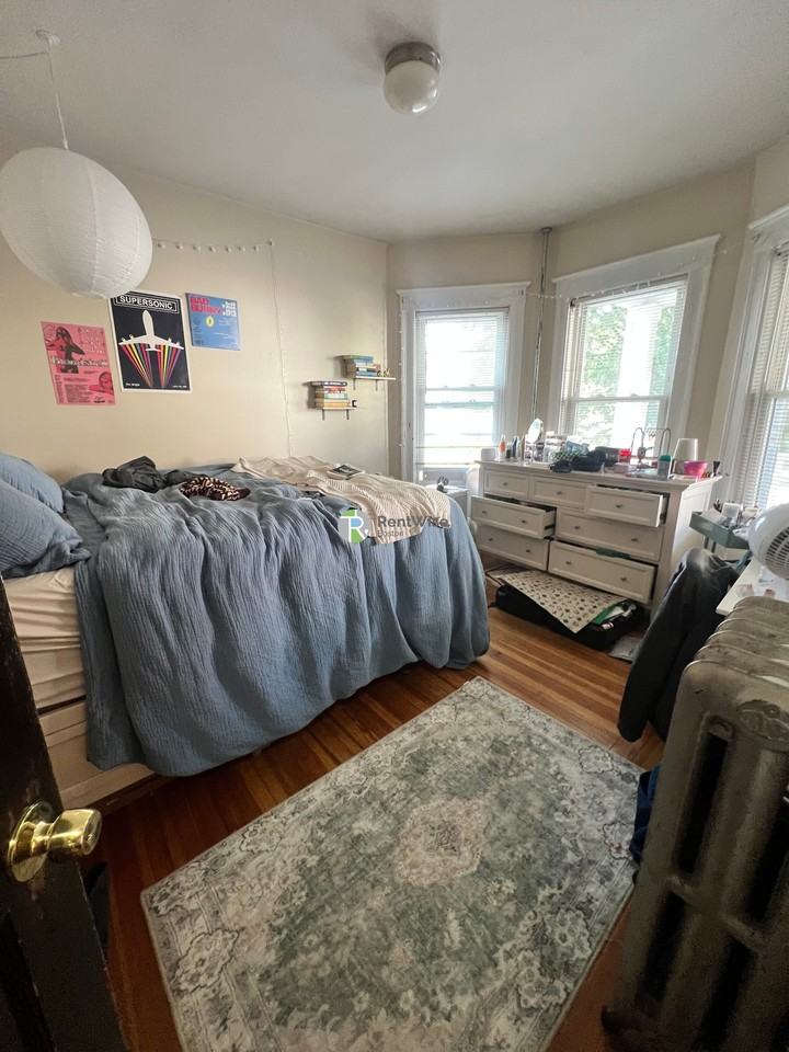18 Curtis Ave - Photo 4 of 22