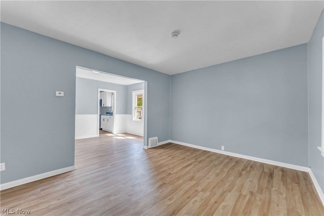1401 E 219th St - Photo 7 of 25