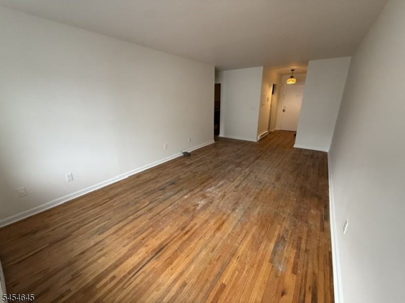 118 Main St ##2 - Photo 3 of 13