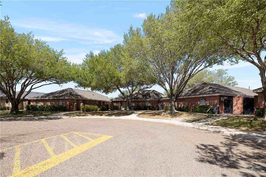 2717 Ringold Cir - Photo 3 of 25