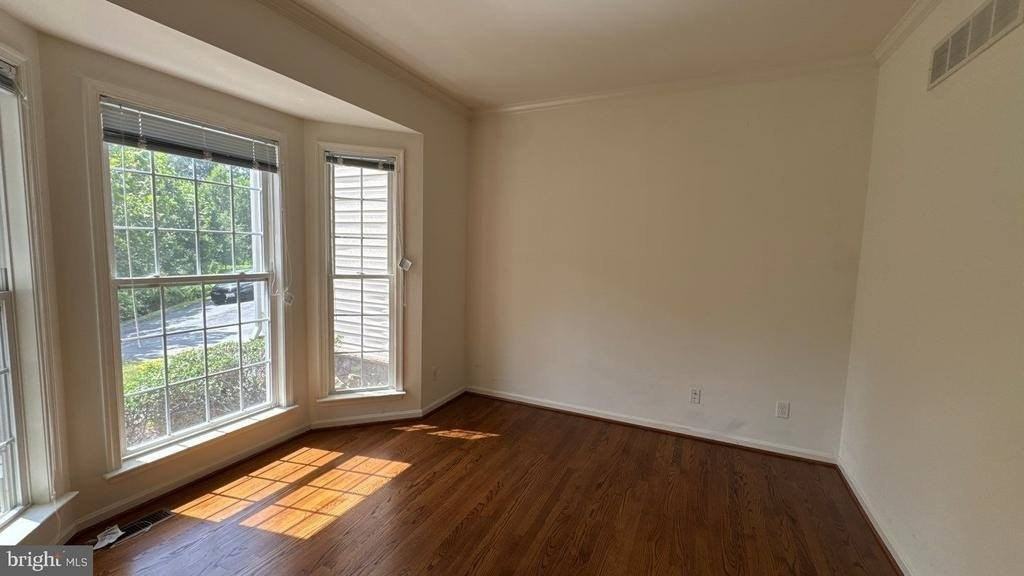 4165 Tiber Falls Dr - Photo 6 of 30