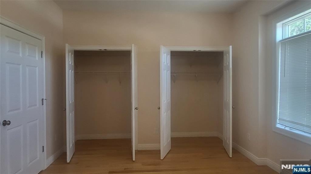 21 Grove St #1B - Photo 4 of 6