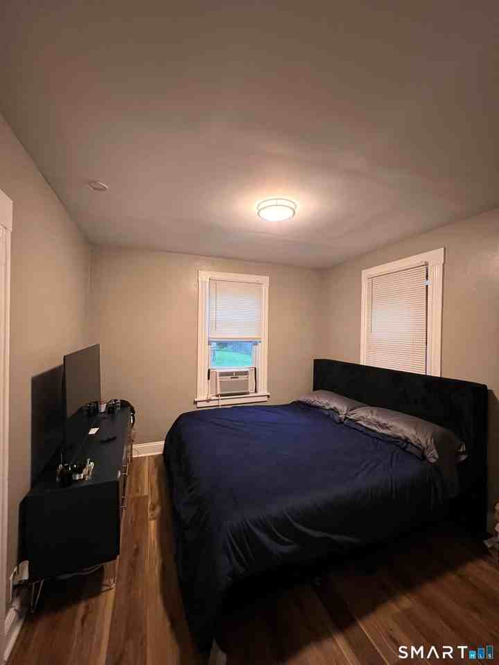 238 Weber St - Photo 2 of 9