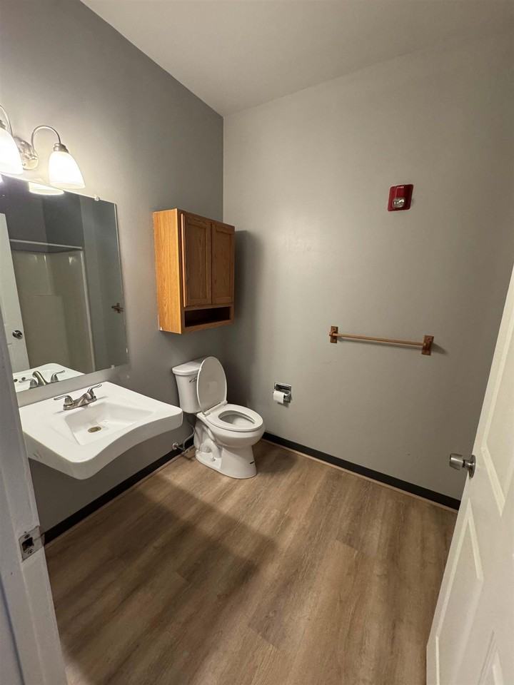 13 Central Sq #105 - Photo 4 of 5