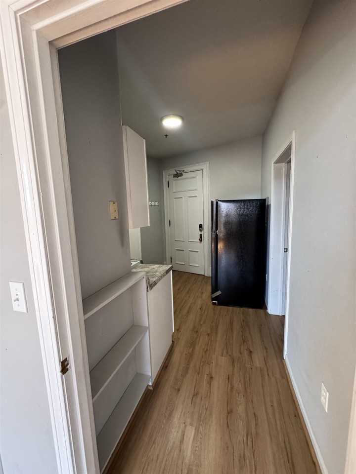 13 Central Sq #204 - Photo 5 of 6