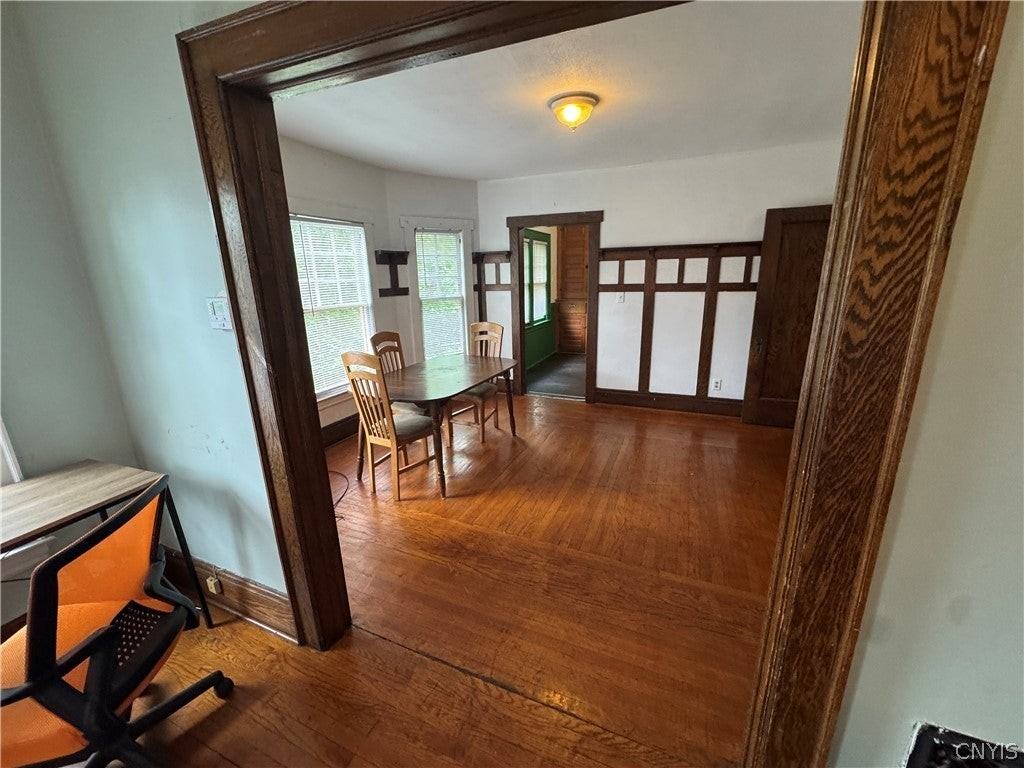 708 Maryland Ave - Photo 3 of 10