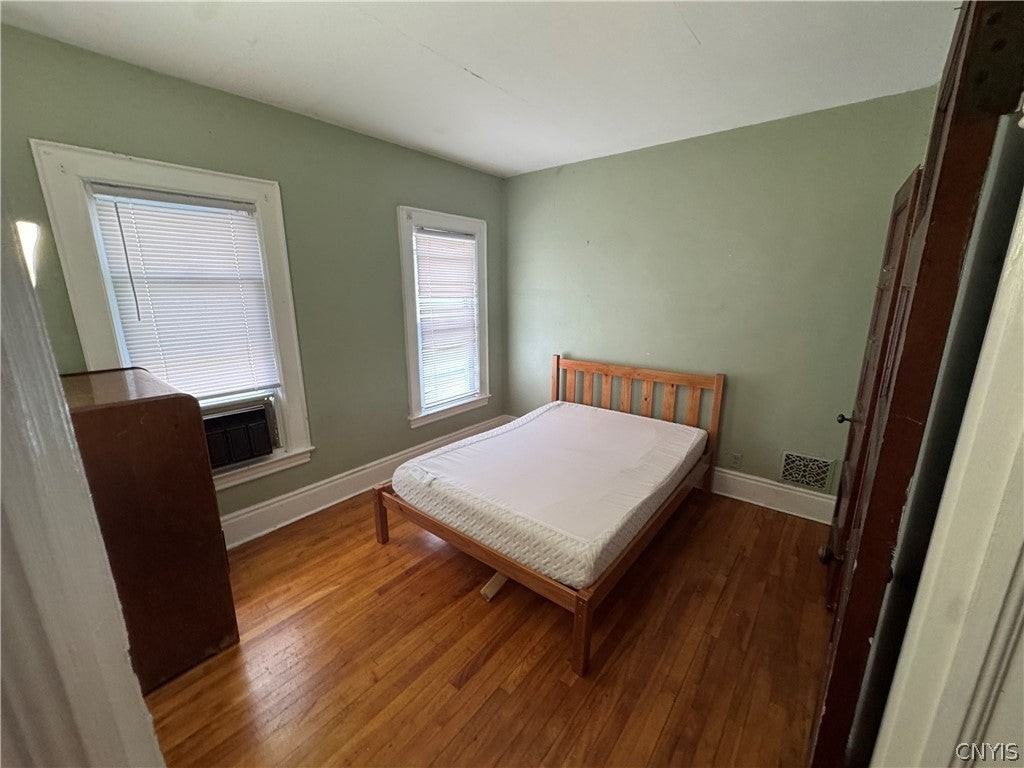708 Maryland Ave - Photo 5 of 10