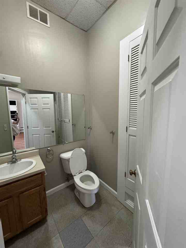 13 Central Sq #208 - Photo 4 of 6