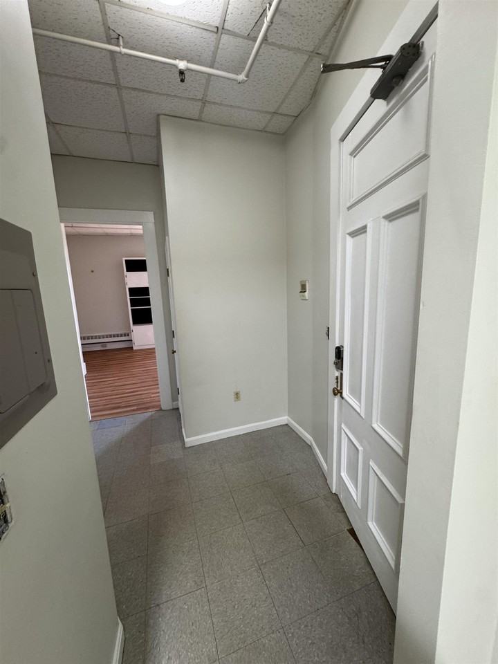 13 Central Sq #208 - Photo 6 of 6
