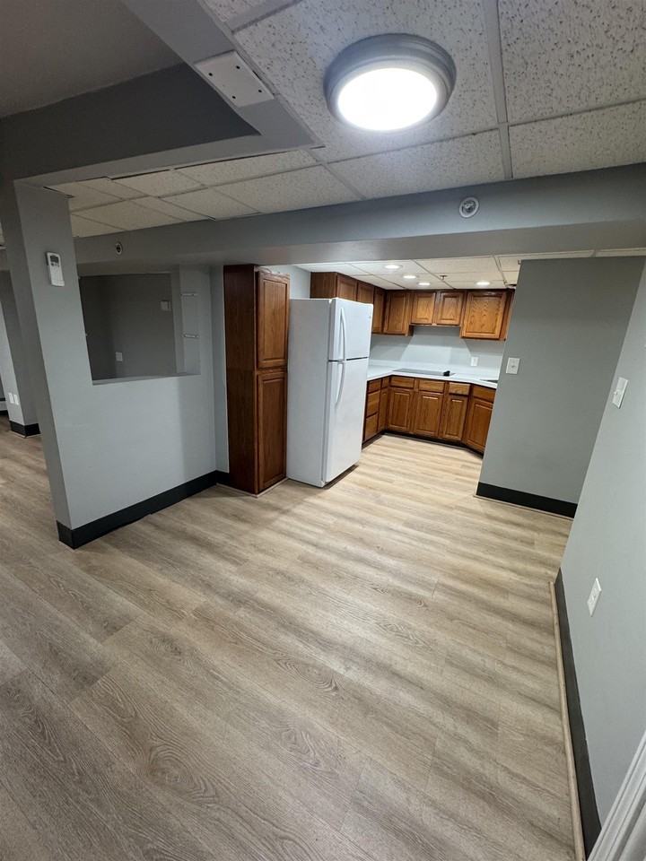 13 Central Sq #B2 - Photo 4 of 12