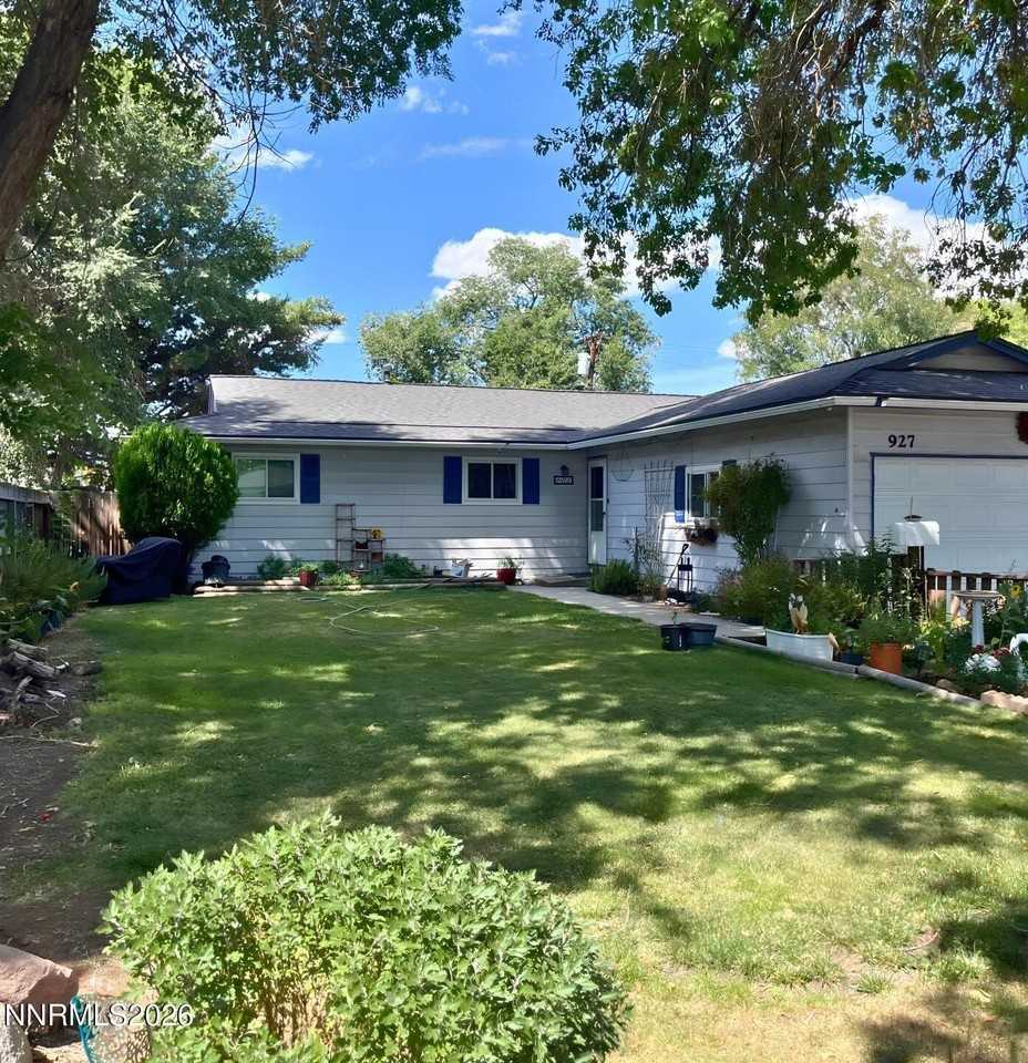 927 Stanford Way