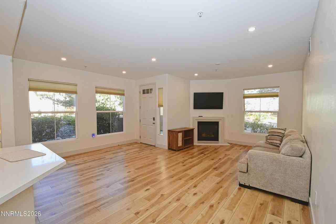 17000 Wedge Pkwy Unit 212 - Photo 4 of 27