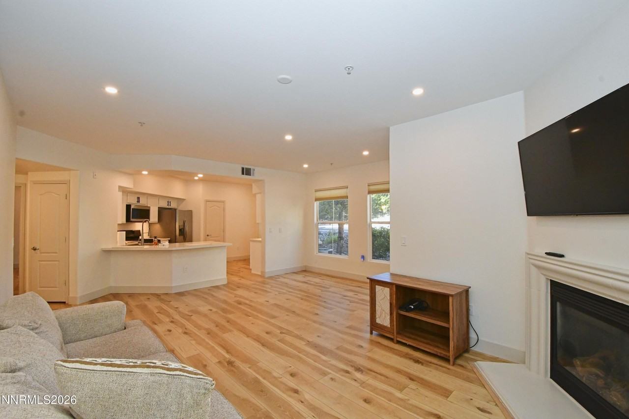 17000 Wedge Pkwy Unit 212 - Photo 5 of 27