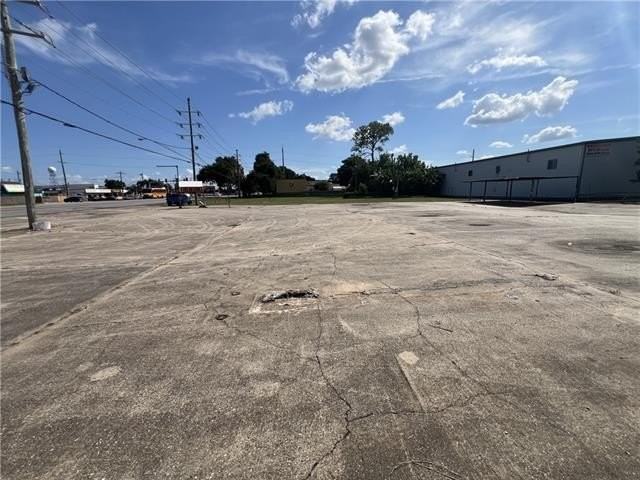 3620 Paris Rd - Photo 2 of 9
