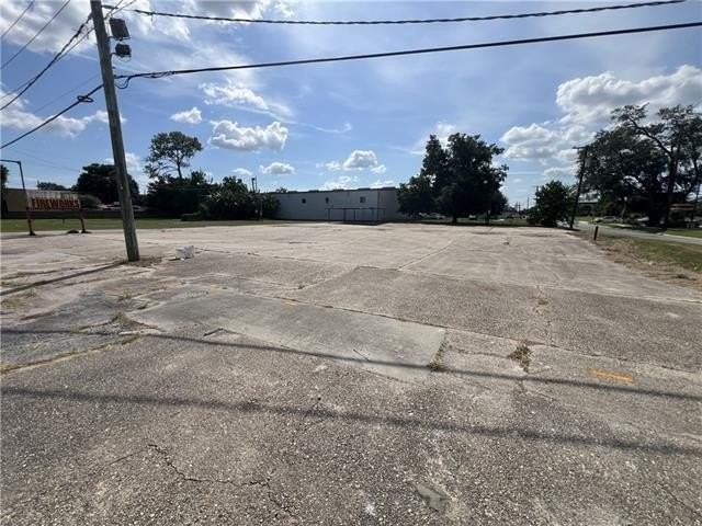 3620 Paris Rd - Photo 3 of 9