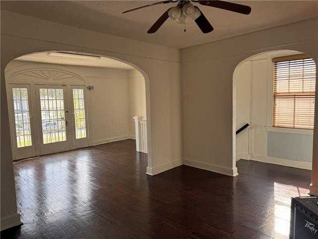 1019 N Broad St - Photo 5 of 17
