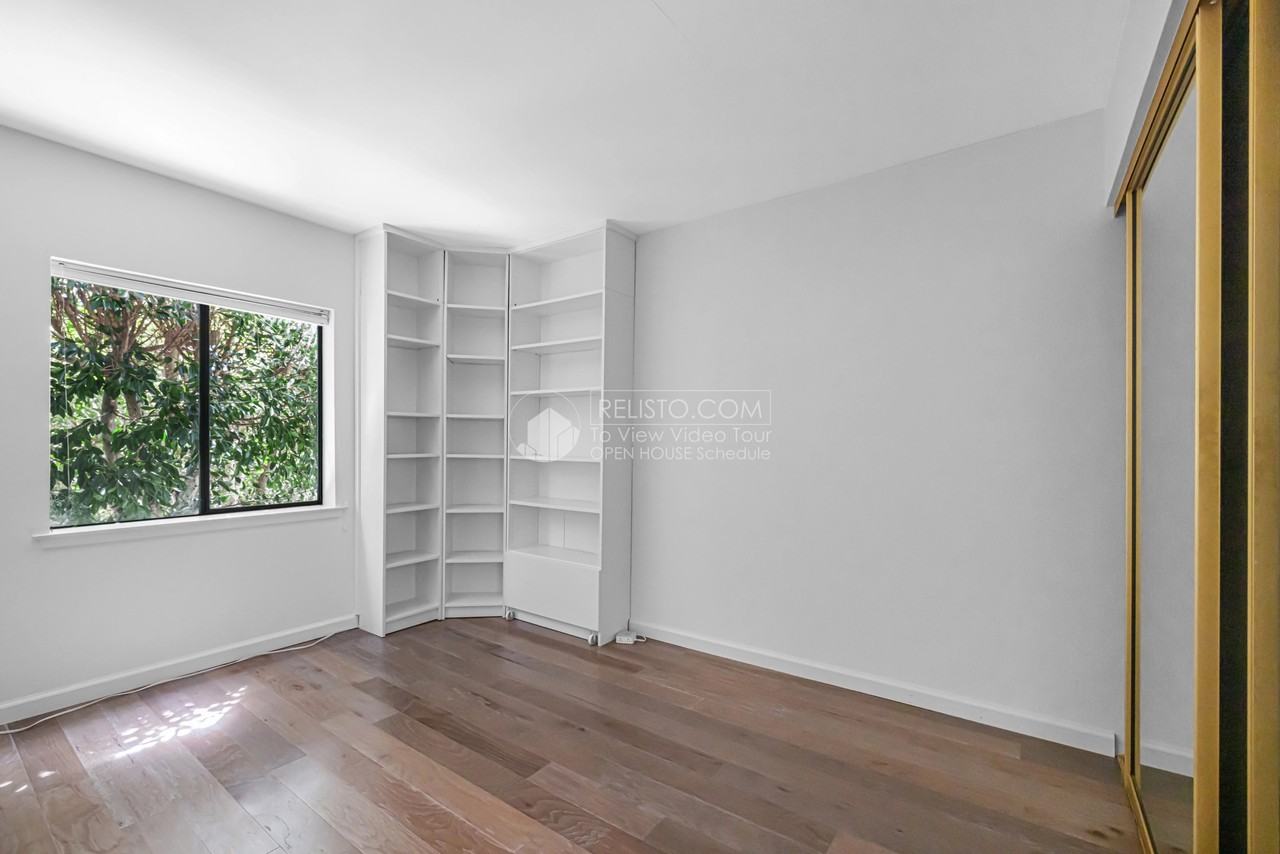 1470 Golden Gate Ave #4 - Photo 6 of 18