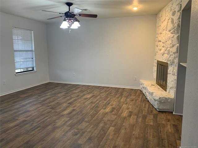 105 E 21st St - Photo 2 of 15