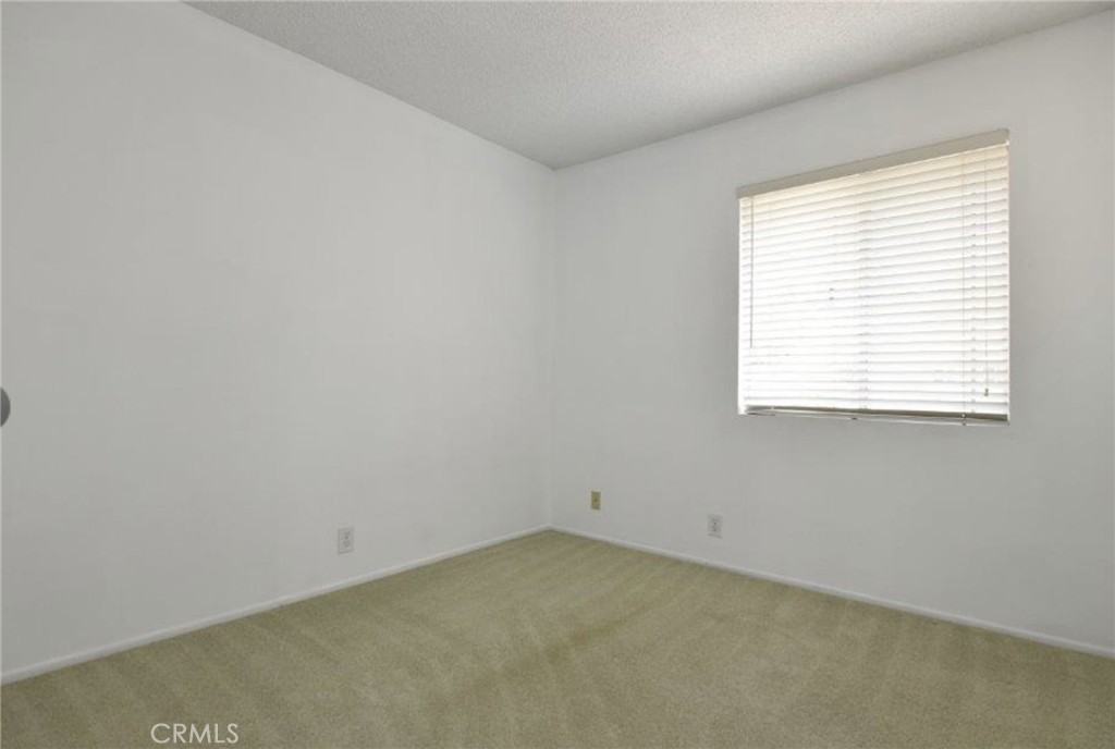 13 Eastmont Unit 41 - Photo 6 of 21