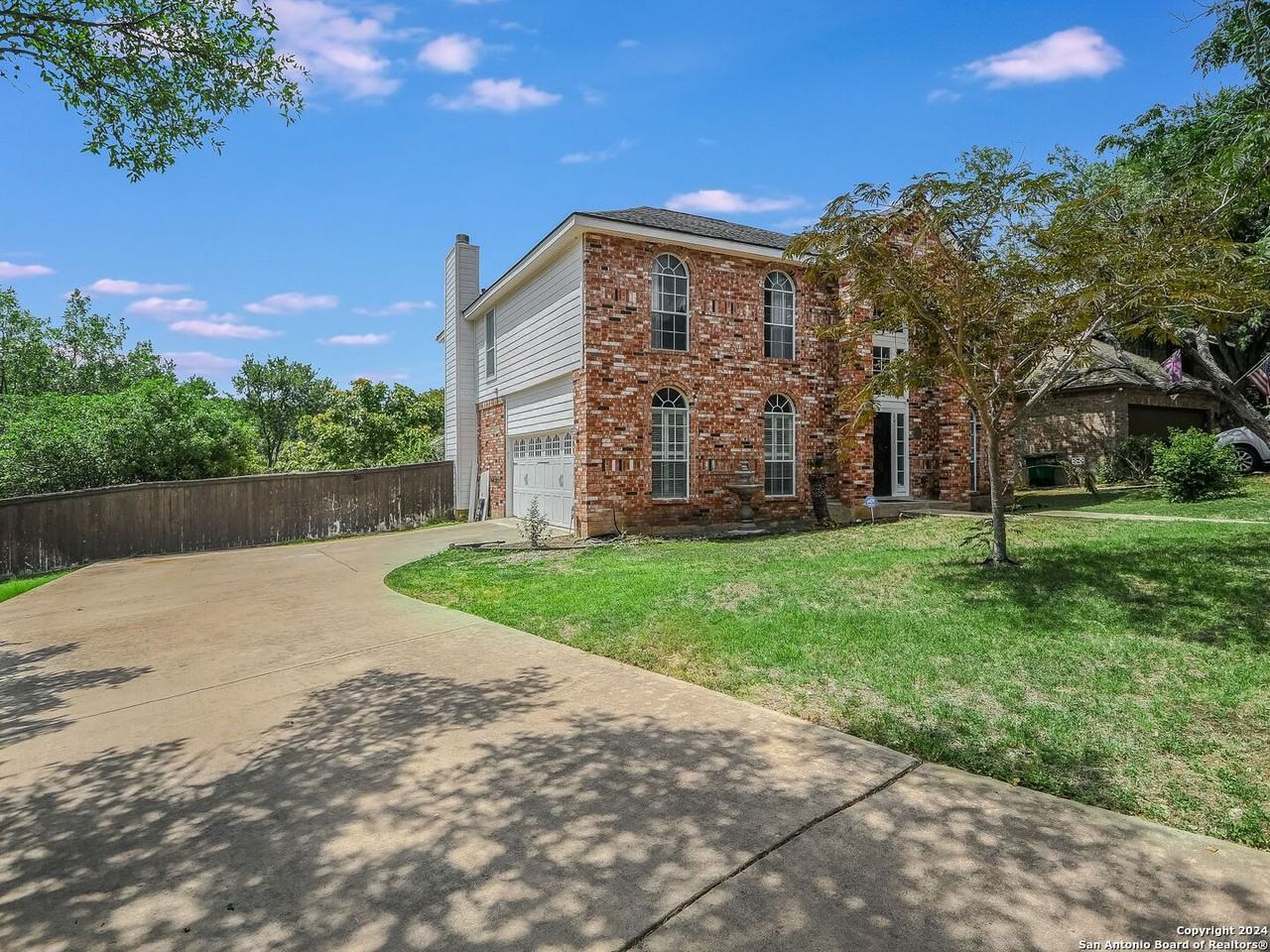 15711 Wolf Creek St - Photo 3 of 25