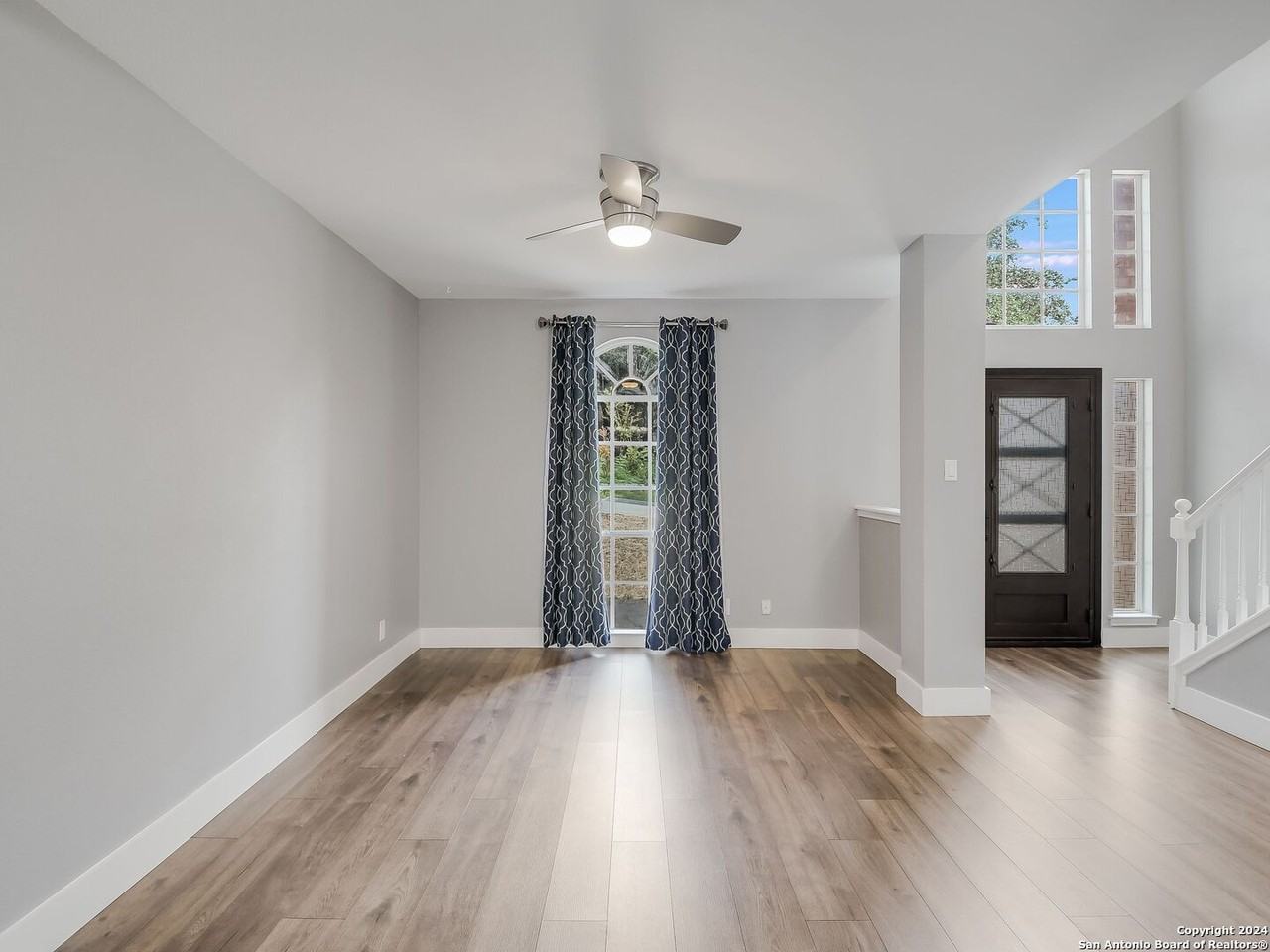 15711 Wolf Creek St - Photo 6 of 25