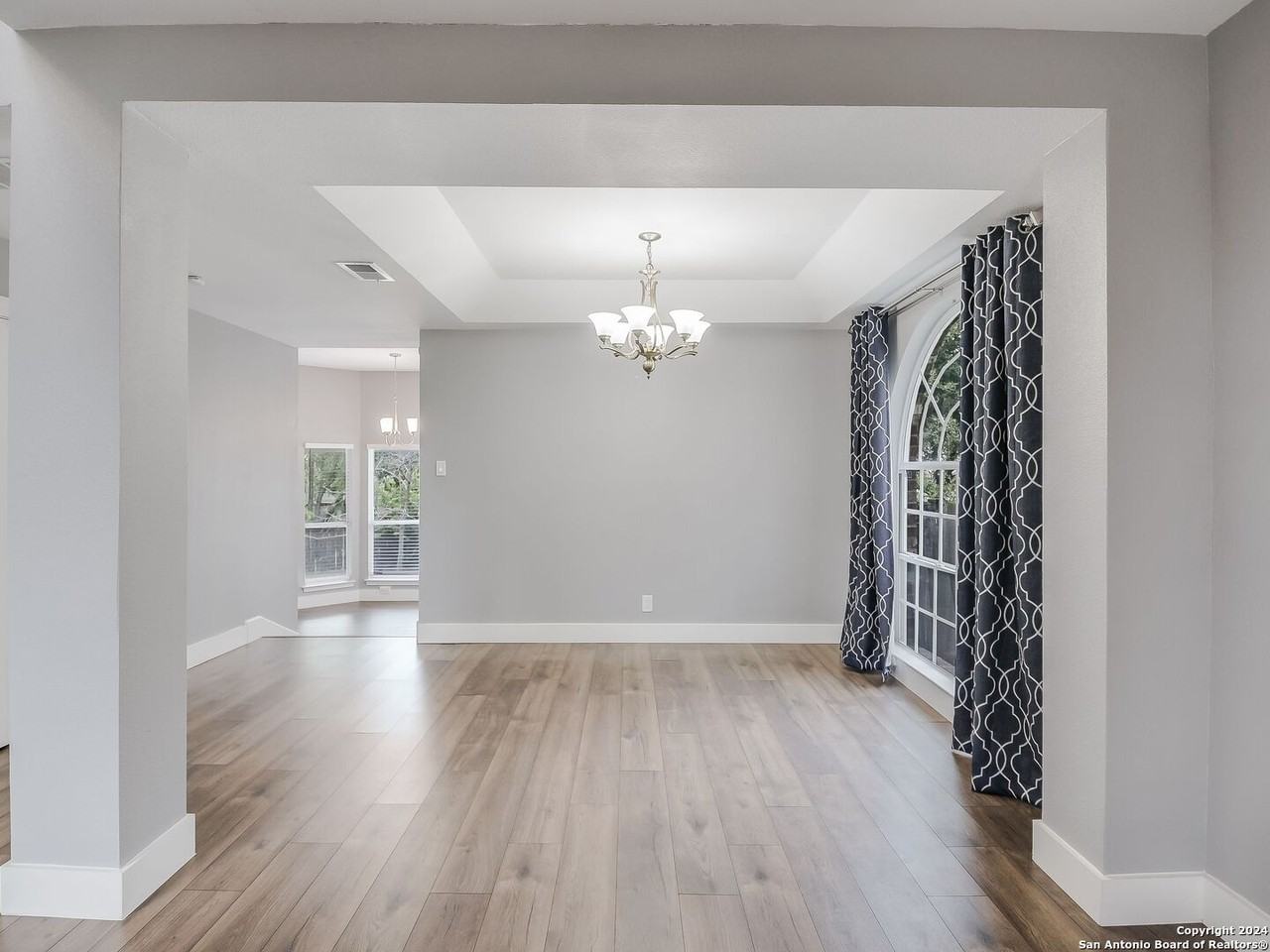 15711 Wolf Creek St - Photo 7 of 25