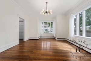 featured image of 60 Parsons St